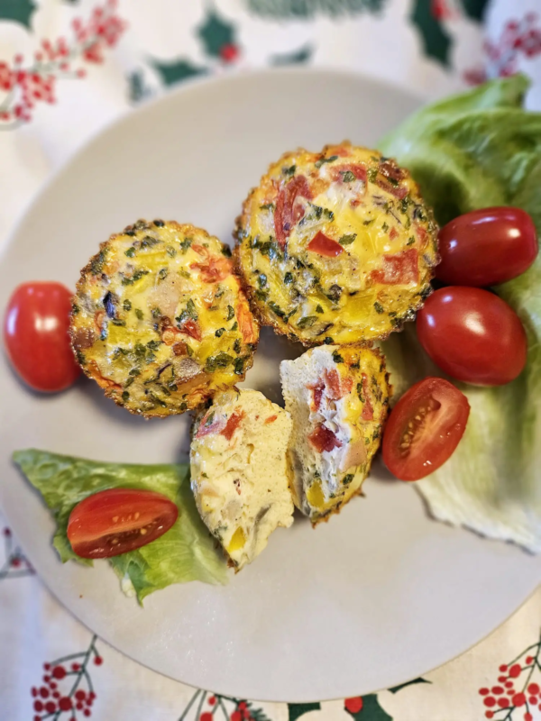 Keto jajeczne babeczki śniadaniowe – Przepis idealny na poranek